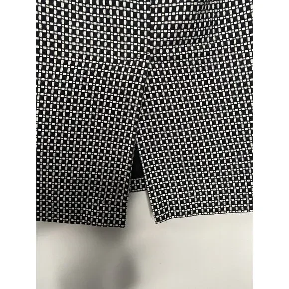 ANN TAYLOR Black and White Check Skirt Two Statement Buttons in the Front Size 8 - Picture 6 of 9